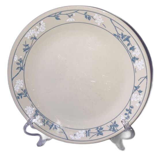 CORELLE First of Spring Dinner Plate Creamy White Country Flowers 10.25 in - Picture 1 of 7
